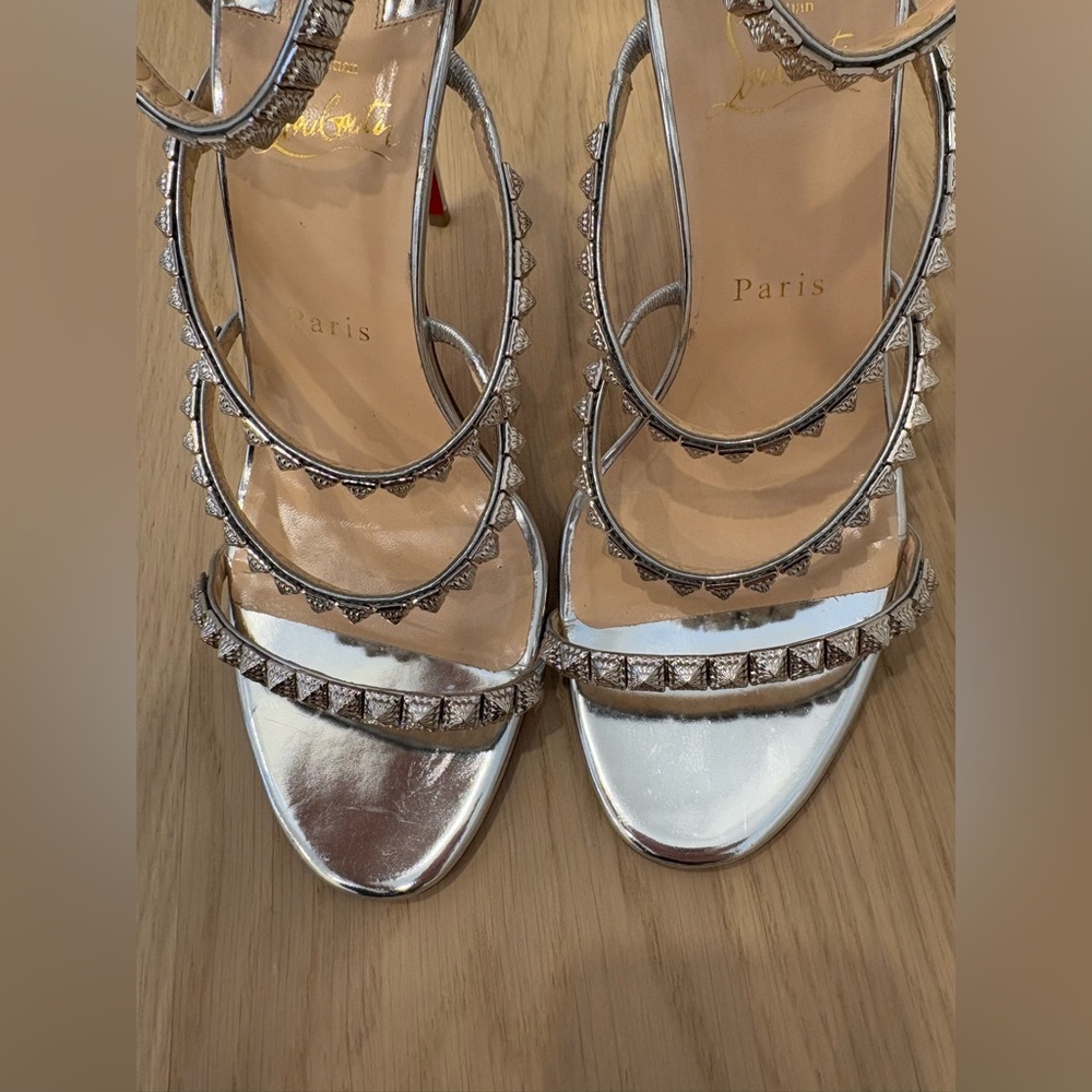 Christian Louboutin size 39 or 9 - Picture 5 of 12